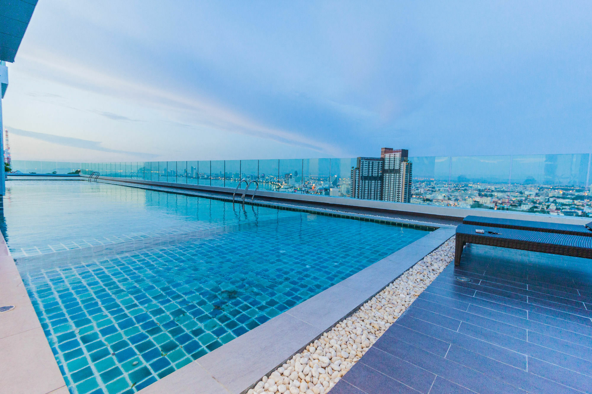 Vision Pratumnak By Pattaya Sunny Rentals Exteriör bild