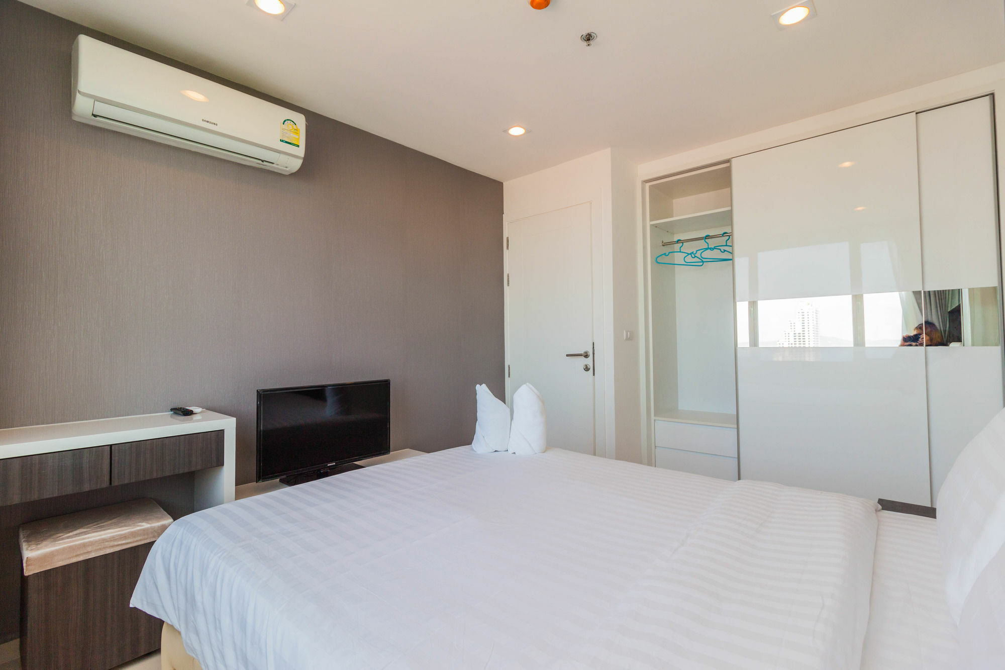 Vision Pratumnak By Pattaya Sunny Rentals Exteriör bild